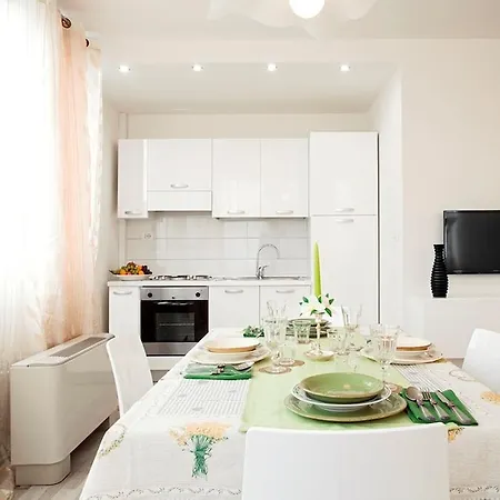 Apartahotel Ferrucci *