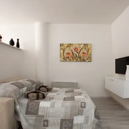 Aparthotel Ferrucci Prato (Prato)